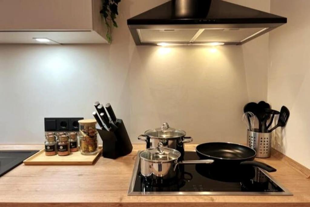 Soul-apartment Terrasse Privat-parkplatz Boxspringbett 55zoll Tv Wlan Apartment